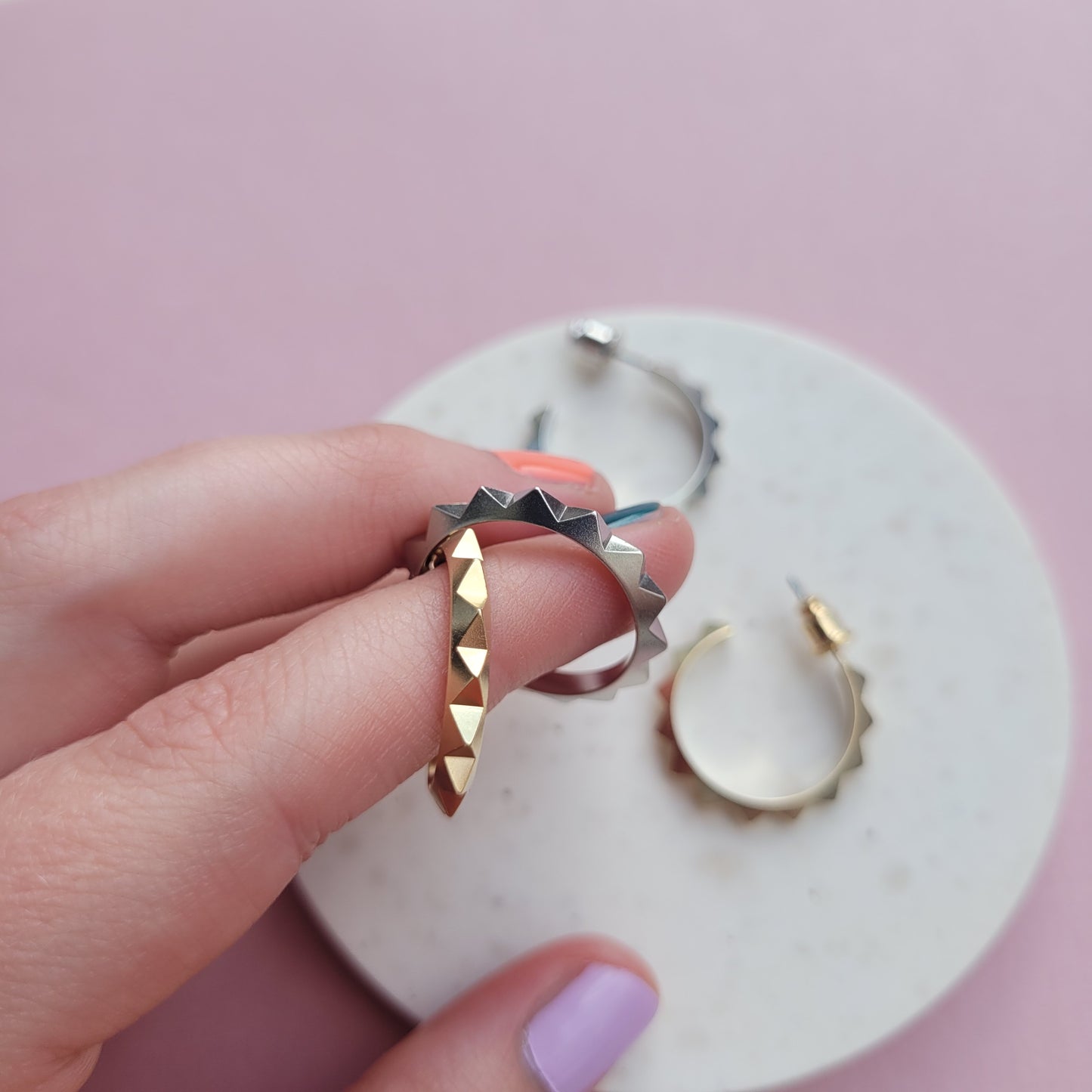 Creole mit Zacken in Gold und Silber