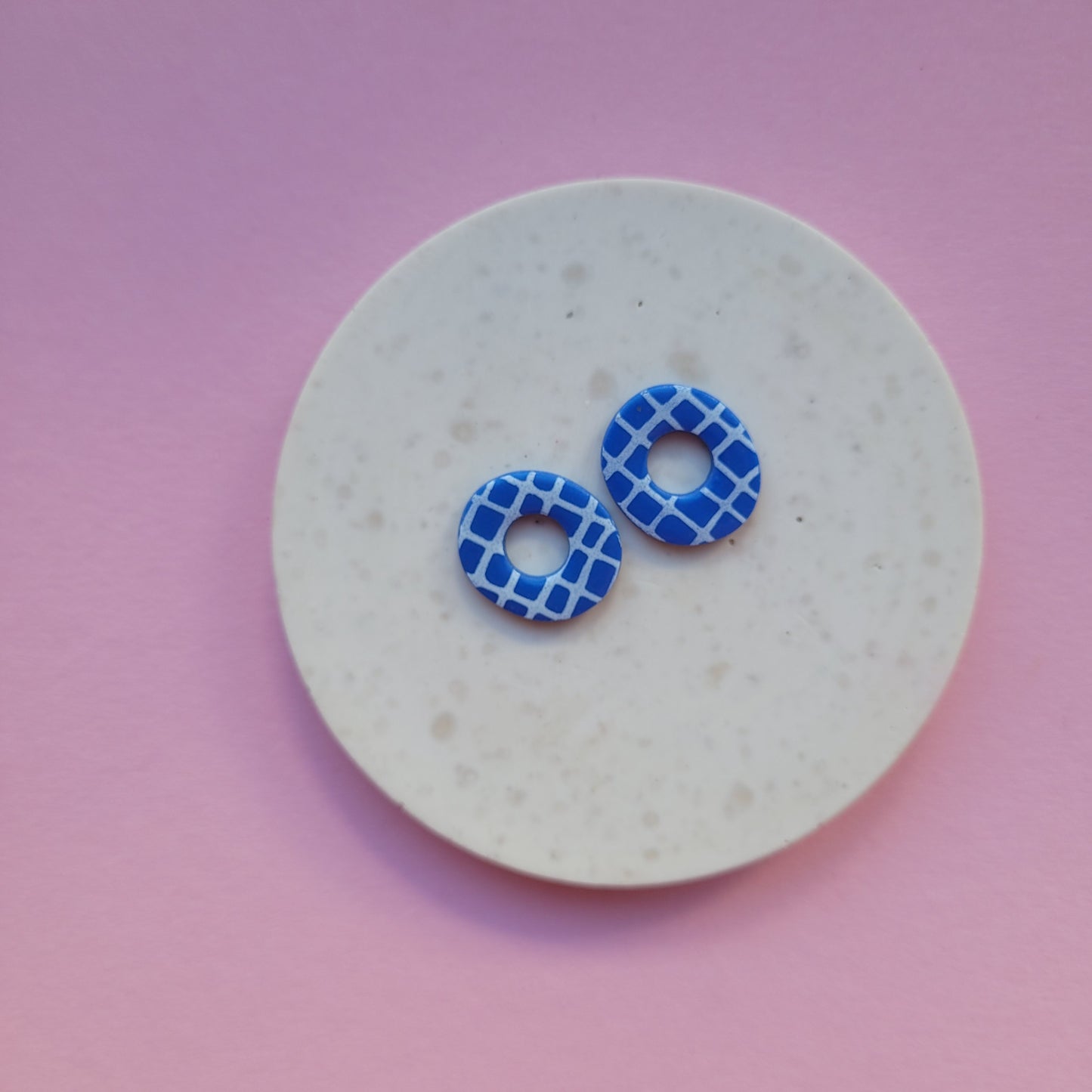 Mix&Match Anhänger für Creolen in Blau mit weißem Muster