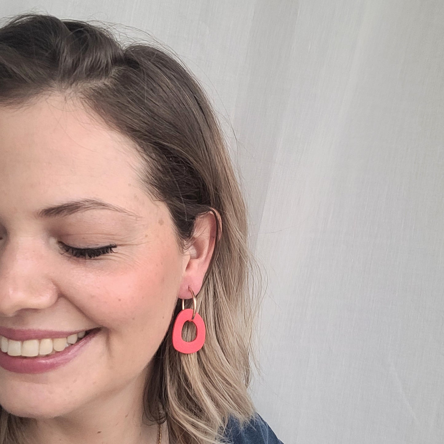 Mix&Match Anhänger – Strahlendes Rot für deine Creolen!