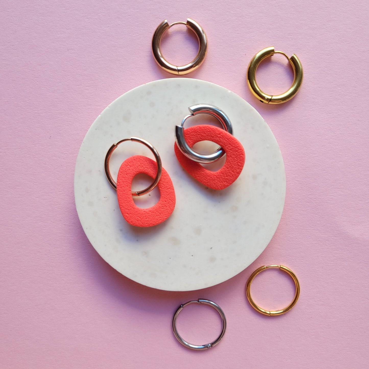 Mix&Match Anhänger – Strahlendes Rot für deine Creolen!
