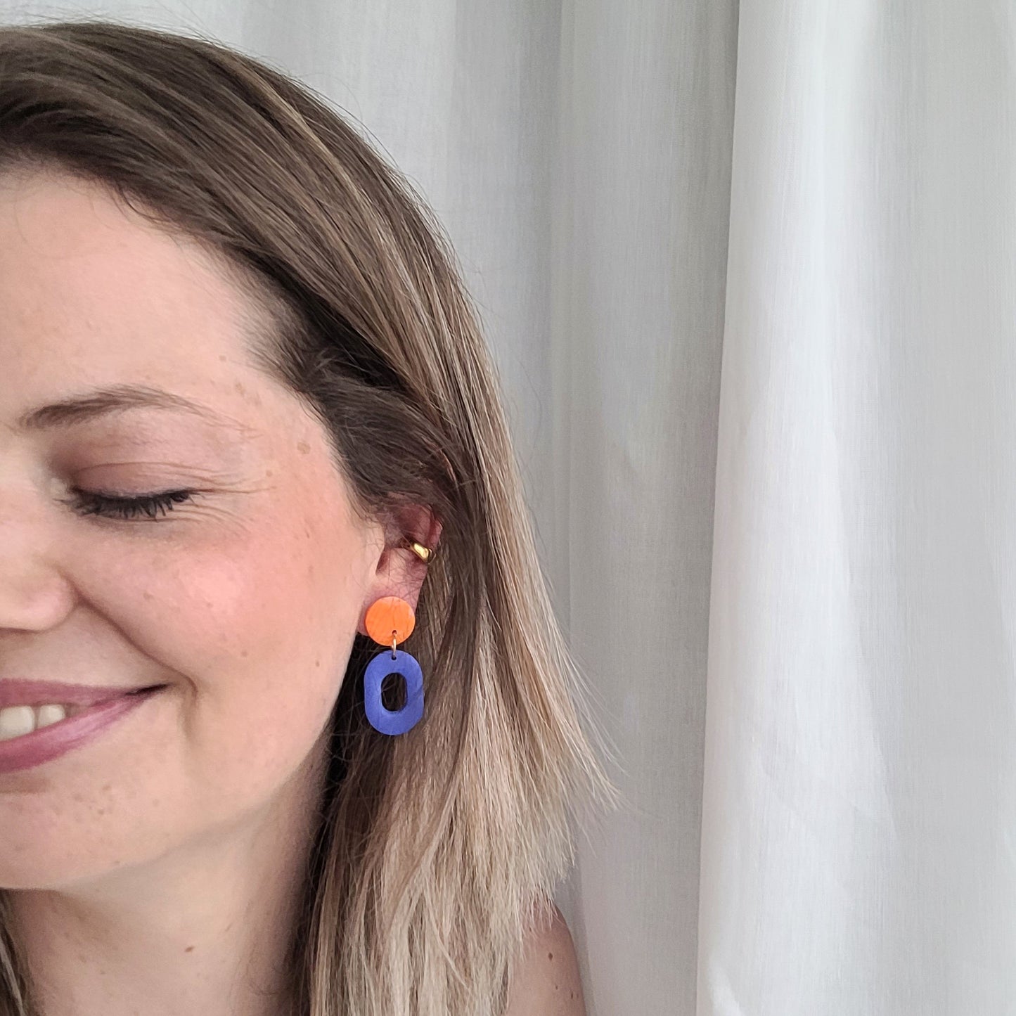 ELECTRIC MOOD – Statement-Ohrringe aus Polymer Clay in Blau & Orange
