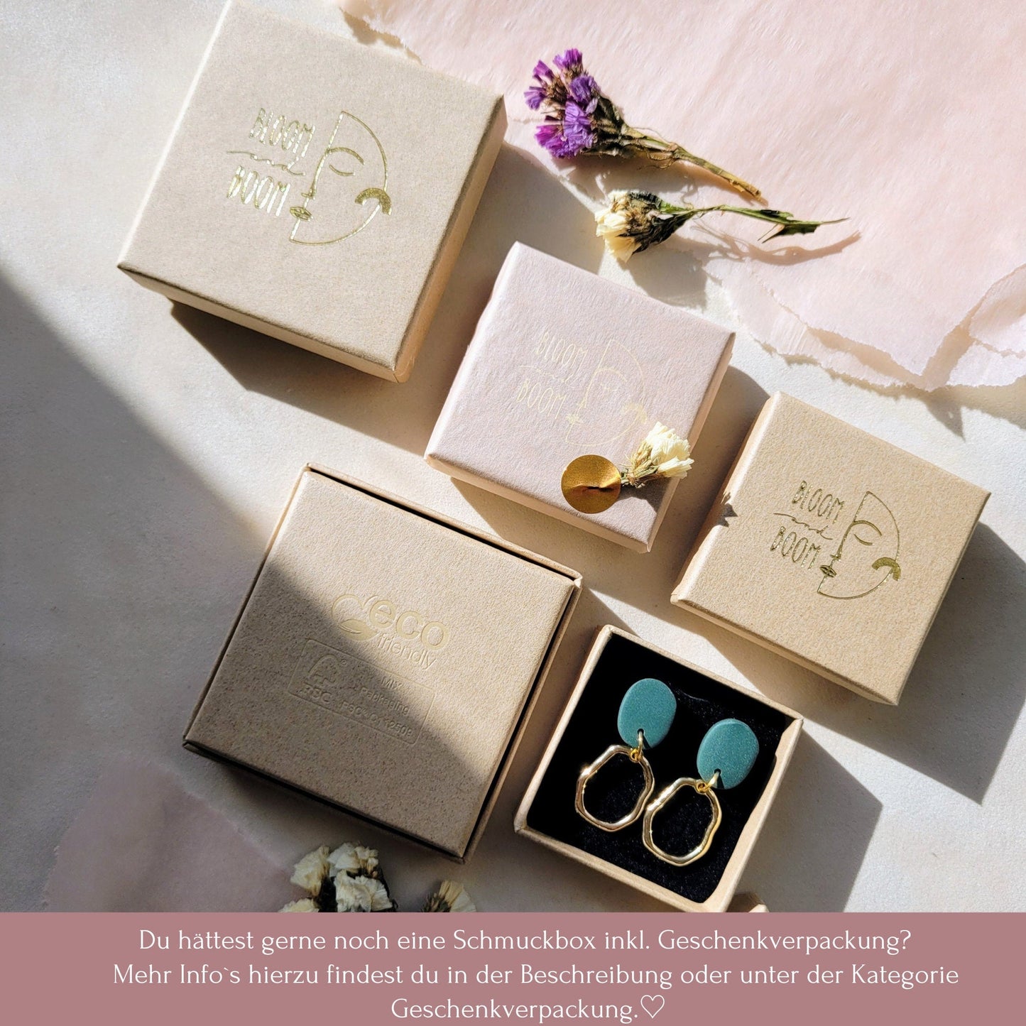 Geometrische Statement Ohrringe in Gold und Blau