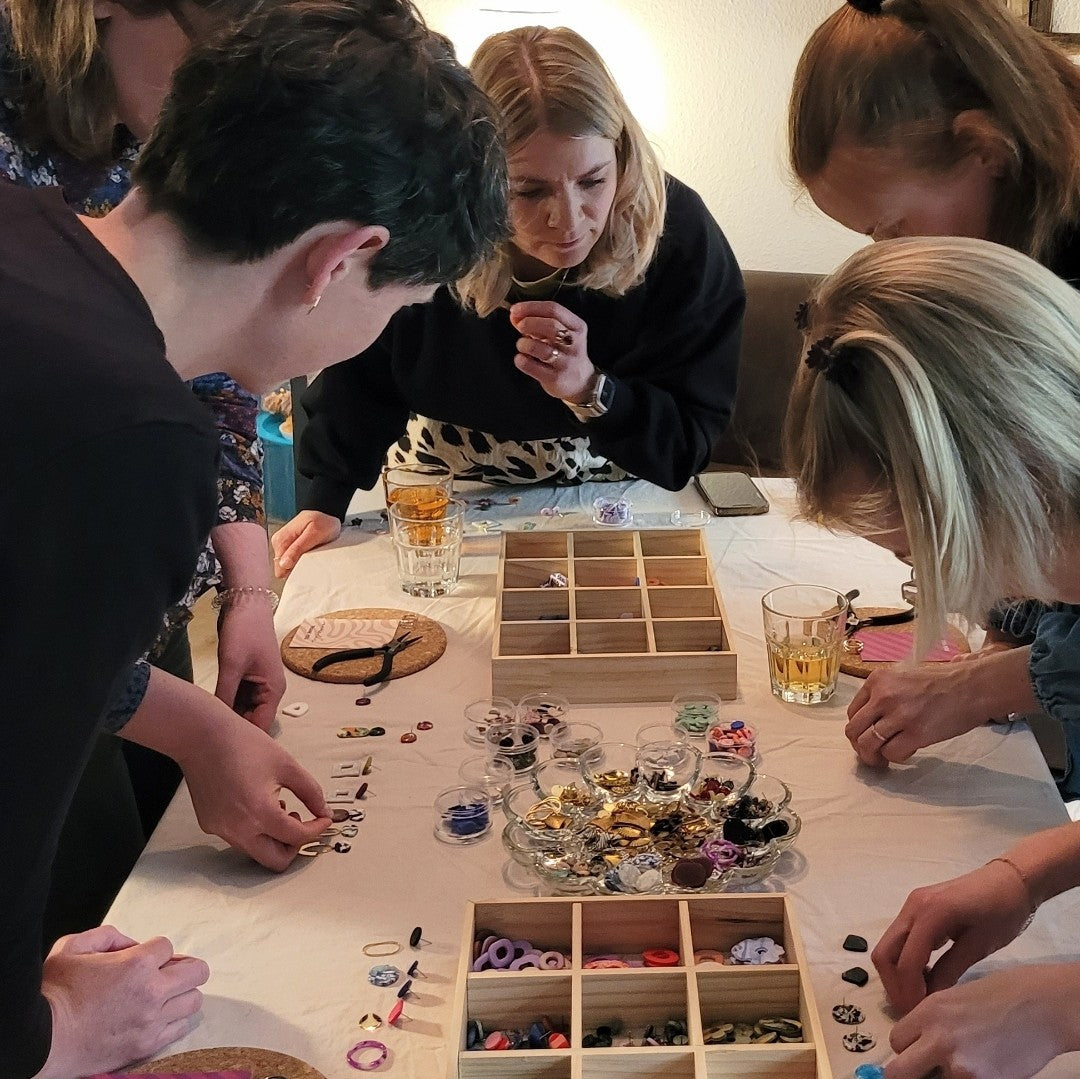 ✨ DIY-Ohrringe Workshop – Kreiere dein eigenes Schmuckstück! ✨