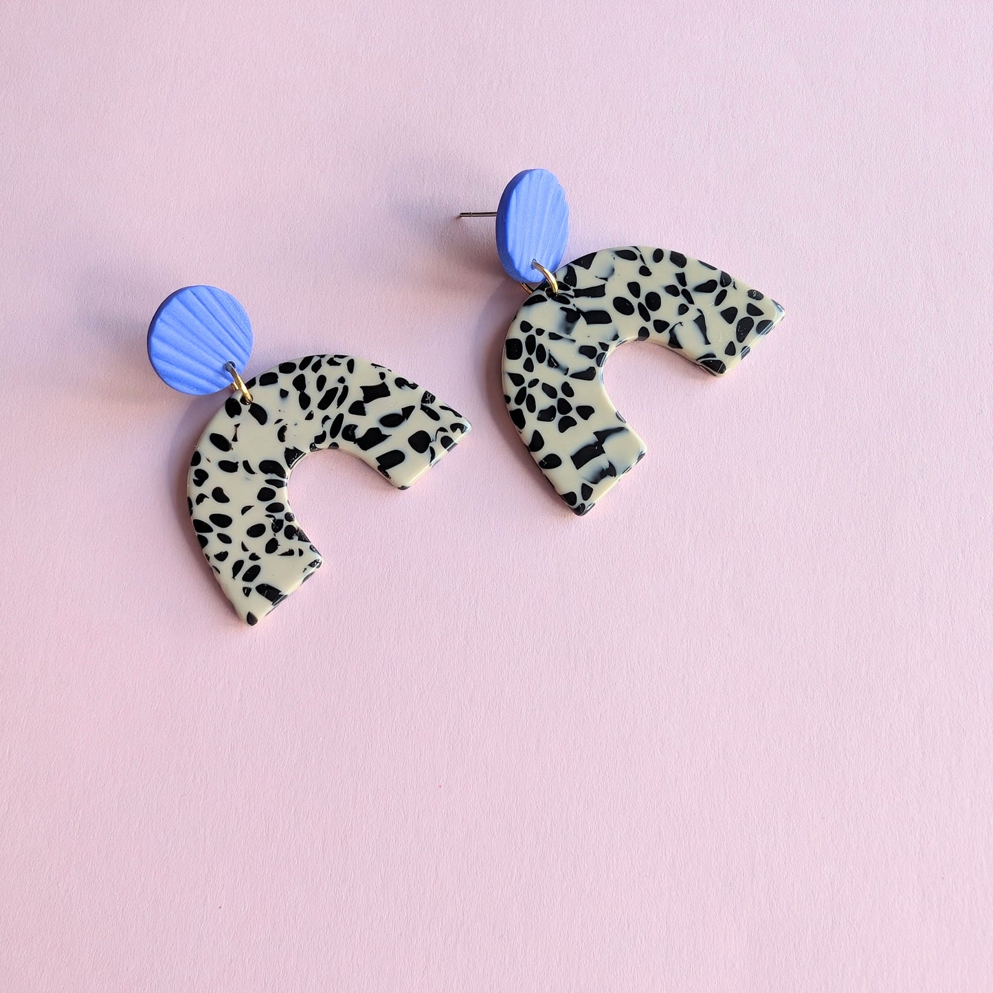 Statement Ohrringe Leo mit Kobaltblau oder Bordeaux