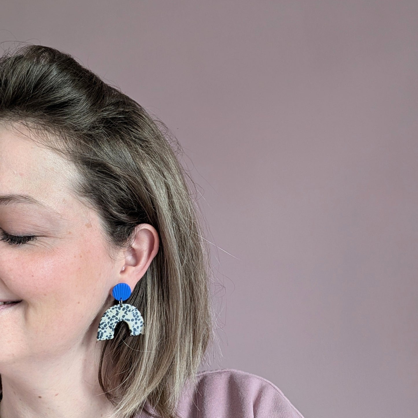 Statement Ohrringe Leo mit Kobaltblau oder Bordeaux